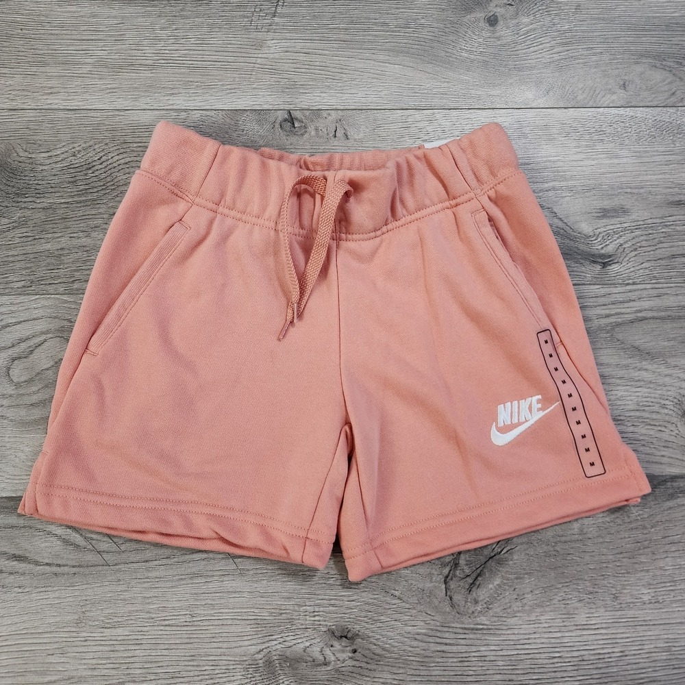 Nike Girls' Sportswear Club Shorts Coral Size‎ Medium Standard Fit Pants NWT